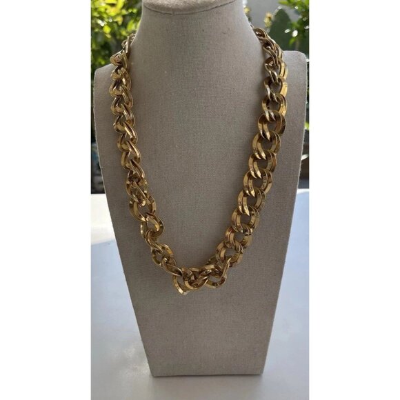 Vintage Monet Gold Tone Chunky Flat Double Curb Link Chain Necklace Signed 20” - Picture 2 of 11
